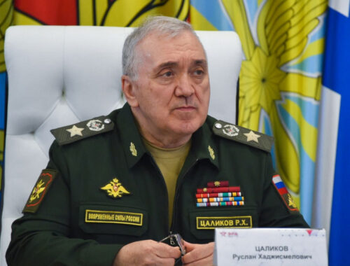 ₽7 млрд и особняки: у экс-замминистра обороны Цаликова требуют изъять имущество через суд