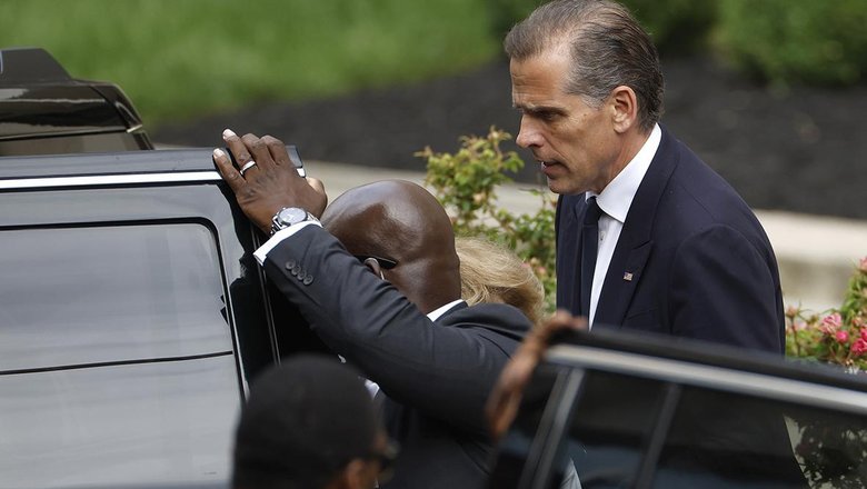 Daily Mail узнала об отъезде сына Байдена из США на фоне долга  млн