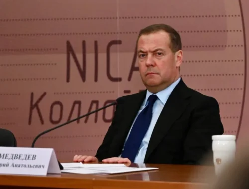 Медведев вспомнил антиутопию «1984» Оруэлла, говоря о блокировке Ормуза