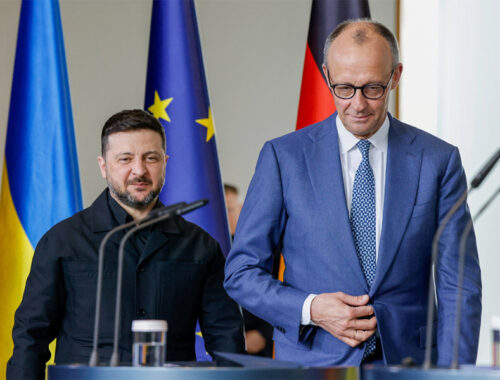 Последние новости СВО от Юрия Подоляки 15.04.2026: на встрече с Зеленским Мерц сообщил украинцам плохую новость