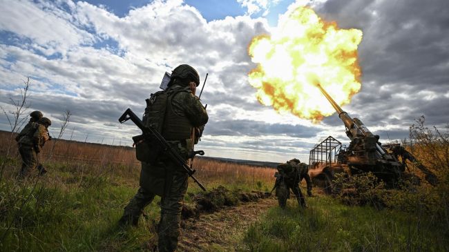 Объявленное Путиным в честь Дня Победы перемирие завершилось
