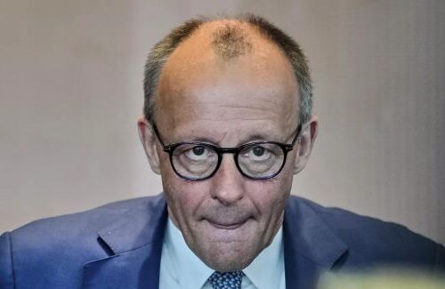 Под стол: Оскорбленная Европа продолжает делать вид, что Путин ей навязывает Шрёдера Под стол: Оскорбленная Европа продолжает делать вид, что Путин ей навязывает Шрёдера