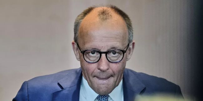 Под стол: Оскорбленная Европа продолжает делать вид, что Путин ей навязывает Шрёдера