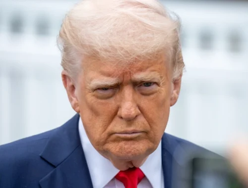 Politico: Украина ушла на второй план в Белом доме — Трамп занят Ираном