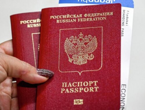 Россиянам назвали страны, в которые не пустят по старому загранпаспорту