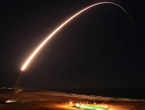США проведут пуск межконтинентальной ракеты Minuteman III