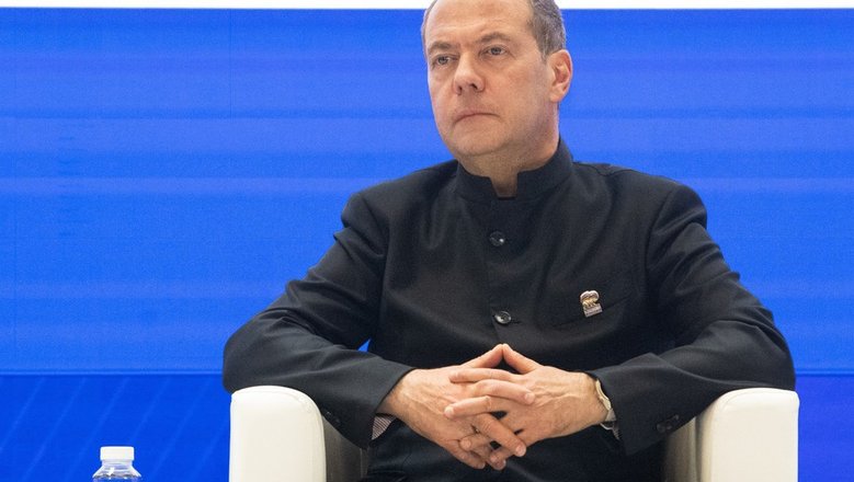 Дмитрий Медведев показал впечатляющий панорамный вид Красной площади в поздравлении с Днем России