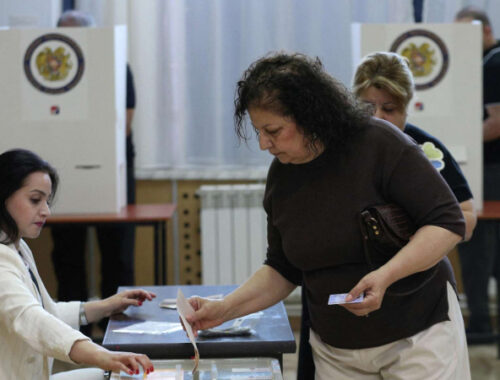 Партия Пашиняна набрала на выборах в Армении 49,7% голосов Партия Пашиняна набрала на выборах в Армении 49,7% голосов