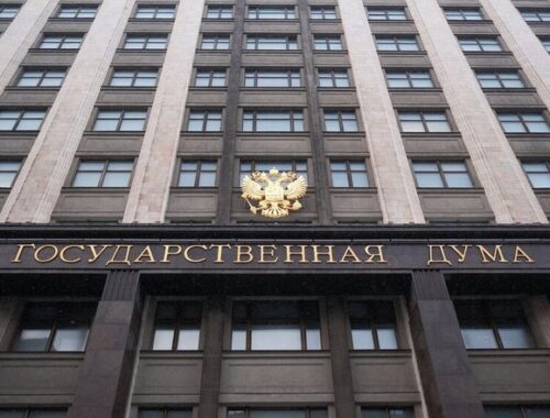 Госдума рассмотрит проекты о мерах для скрывающихся релокантов
