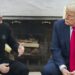 Нищий снова в деле: Зеля попросил у Трампа 300 ракет Patriot до зимы — Боуз