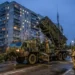 Очень стыдно вышло: Офицер на пальцах показал реальную работу ПВО. Шансов нет — «посмотрите, их не остановить»