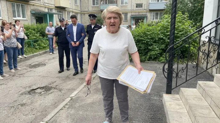 Пенсионерка отправила мэра за решётку, а теперь жалеет его. Даёт интервью