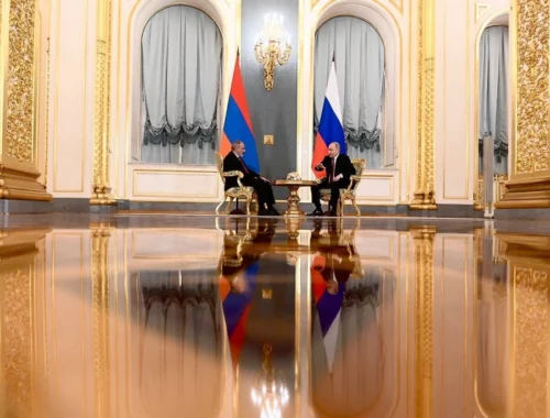 Путин и Пашинян созвонились, чтобы обсудить ситуацию в отношениях РФ и Армении