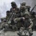 Российский боец под обстрелами ВСУ дотащил на себе до укрытия раненного товарища