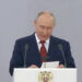 «Смелее надо»: Путин раскрыл неожиданный разговор с депутатом в Кремле