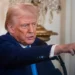 Трамп: США берут Ормуз под контроль и будут «очень сильно» бить по Ирану