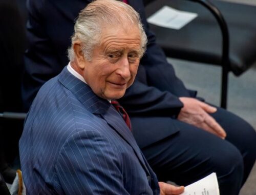 Стало известно, зачем сотрудник британского радио похоронил Карла III в прямом эфире